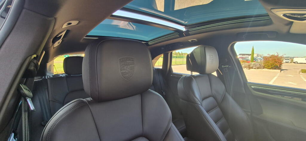 Macan 10